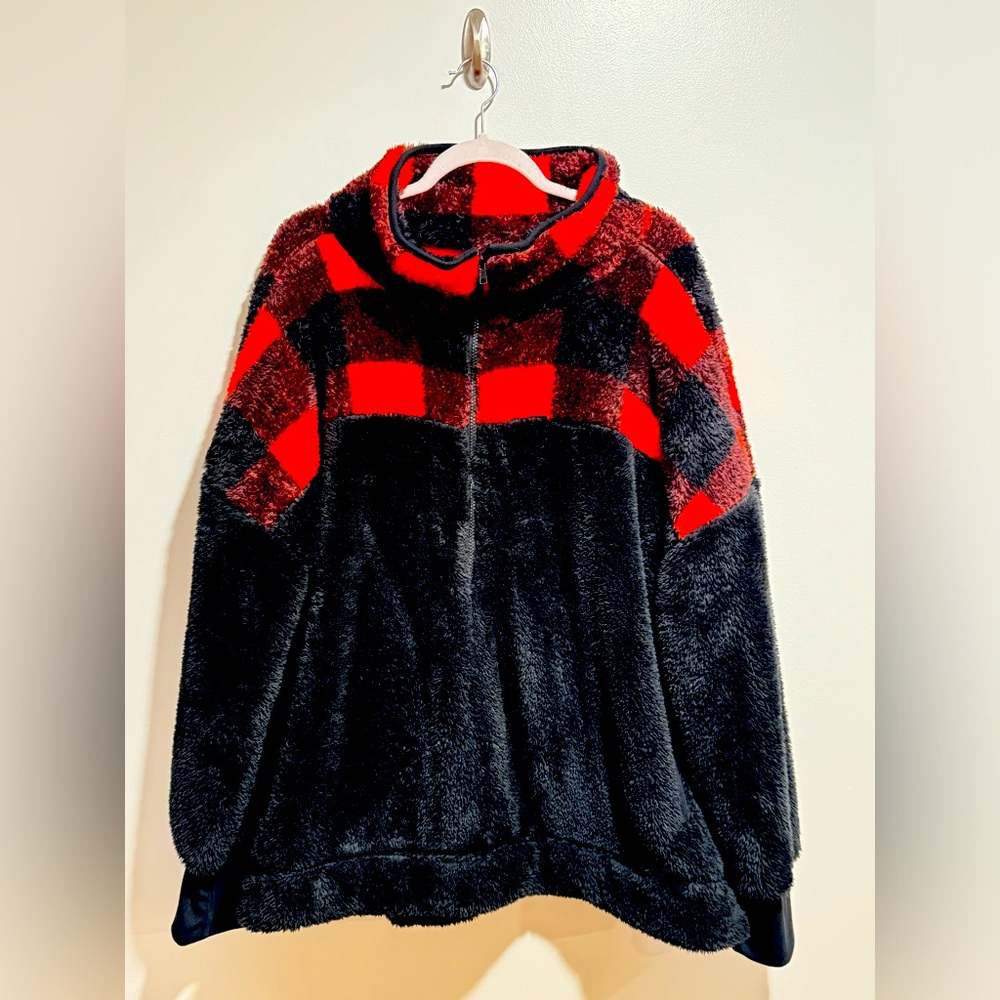 Lularoe’NANCY’ 2XL NWT Black/checkered red Fleece